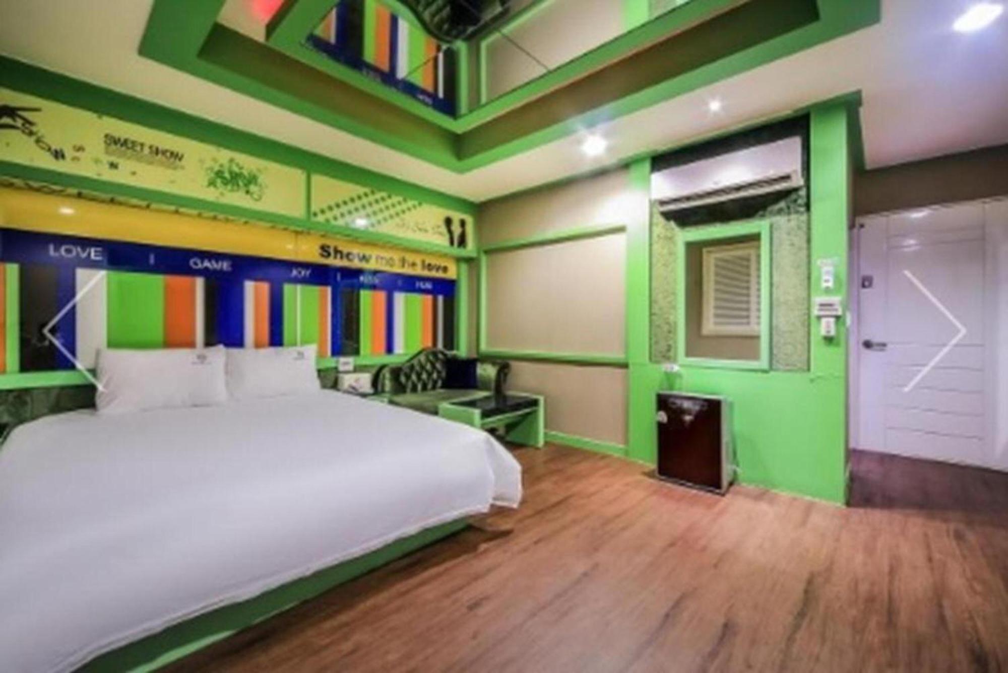 Show Hotel Haeundae Пусан Екстер'єр фото